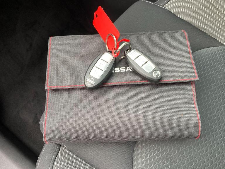 2019 Nissan Qashqai 1.3 DiG-T N-Connecta 5dr HATCHBACK PETROL Manual