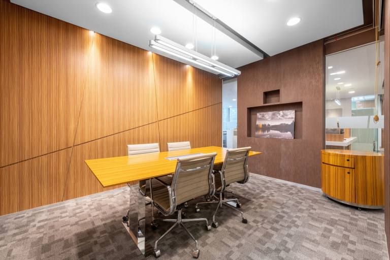 Camberley - GU15 3HL \ Office for Rent with 4 Workstations