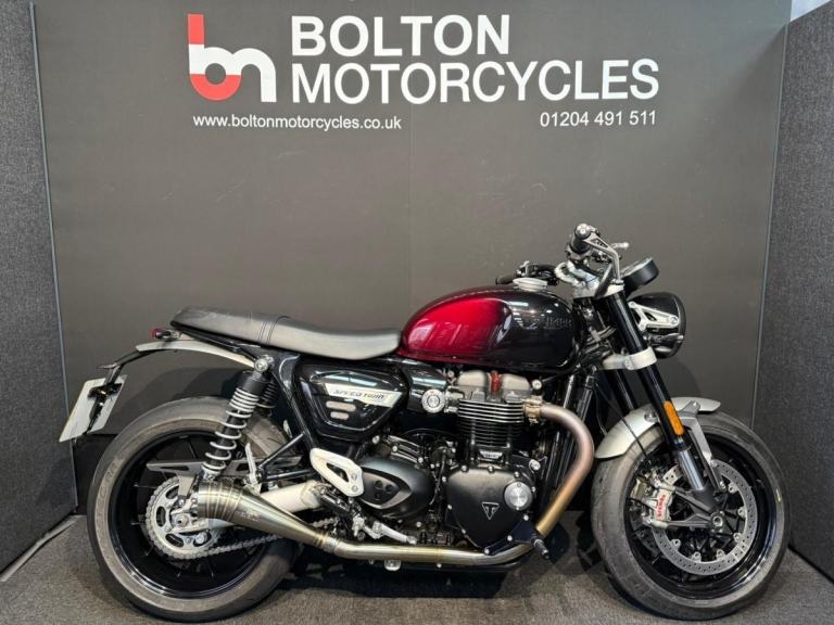 Triumph Speed Twin 1299 Motorcycle Red