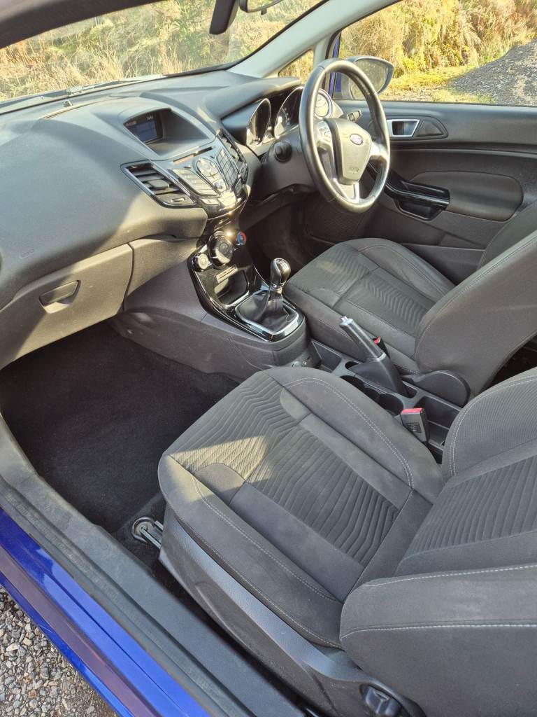 Ford, FIESTA, Hatchback, 2016, Manual, 1241 (cc), 3 doors