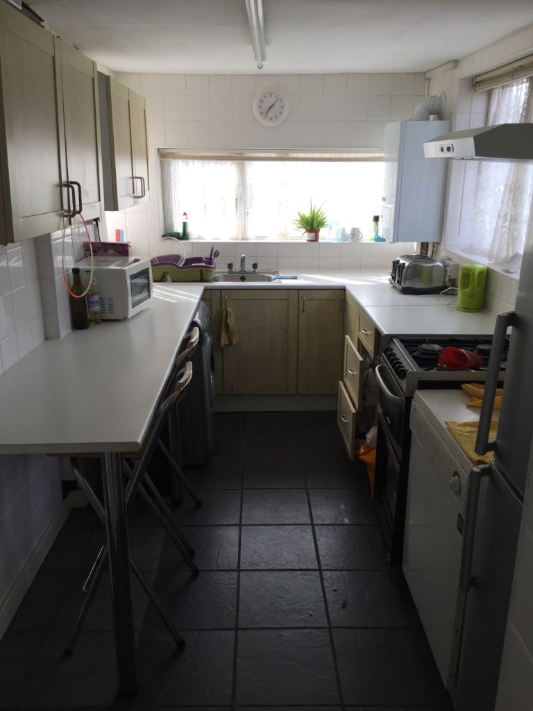 4 x Bedroom house to rent cv1
