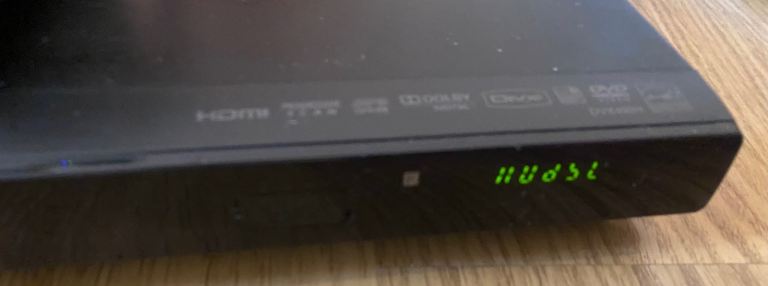 LG DVD PLAYER with REMOTE 