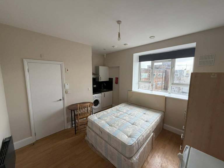 BENEFITS ACCEPTED - Self-Contained Studio Flat Available in Mitcham Merton CR4