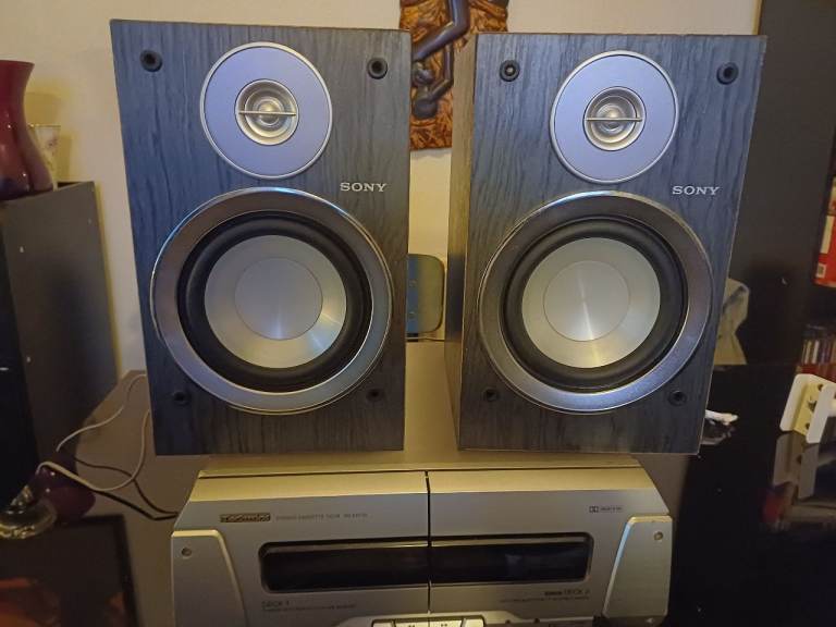 SONY MIDI SPEAKERS £25 ono