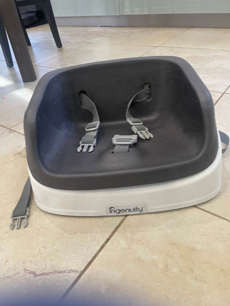Booster seat - Ingenuity