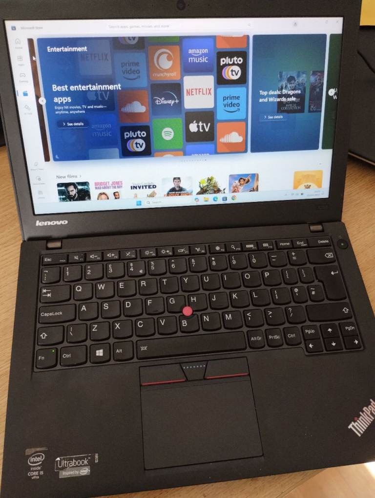 Windows 11, FULL OFFICE, 8GB RAM, i5, 256GB SSD Lenovo laptop. Local delivery