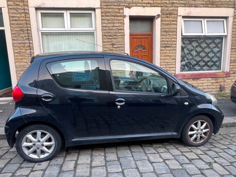 Toyota, AYGO, Hatchback, 2006, Manual, 998 (cc), 5 doors