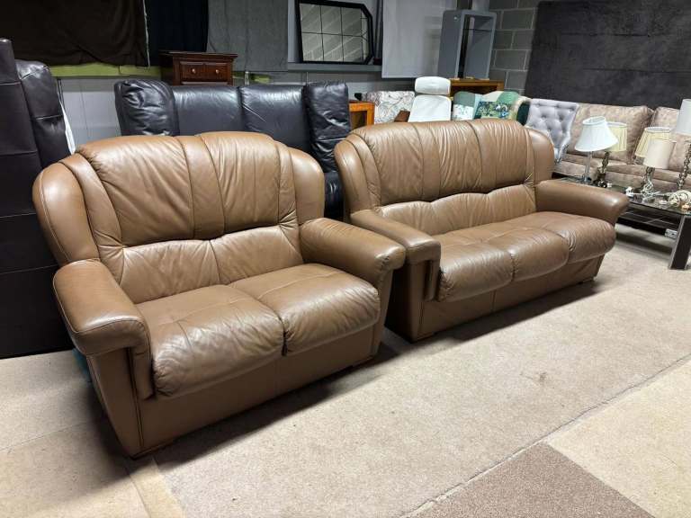 Tan Italian Leather 2 and 3 Seater Sofas 