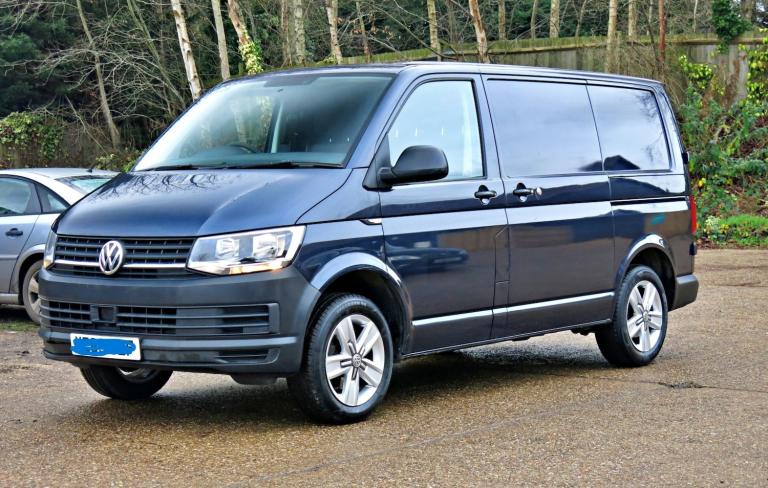 VOLKSWAGEN TRANSPORTER T6 SWB AIRCON EURO 6/ULEZ T30 STARTLINE Blue Manual Diese