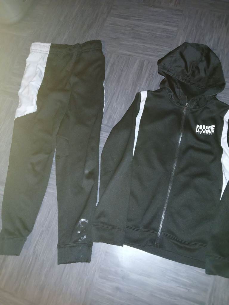 Boys nike tracksuit 