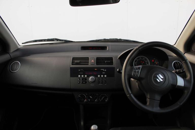 2010 Suzuki Swift 1.3 SZ3 3dr HATCHBACK PETROL Manual