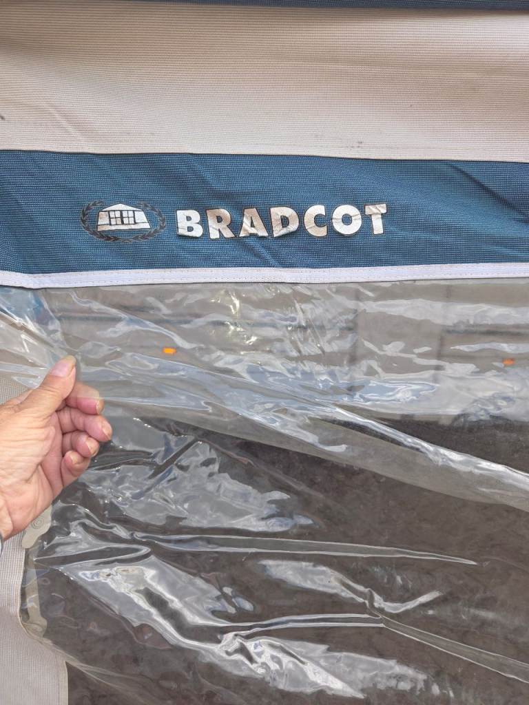 Bradcot Awning 