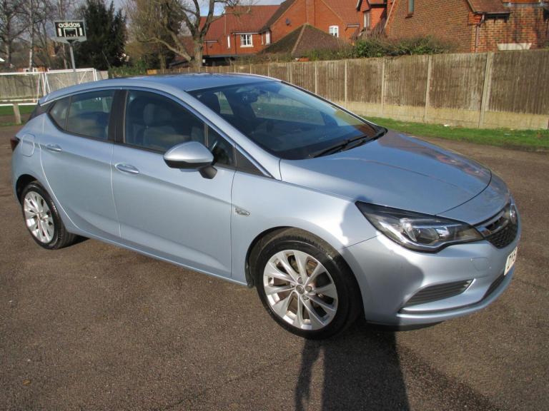 2017 Vauxhall Astra 1.4T 16V 125 Design 5dr HATCHBACK PETROL Manual