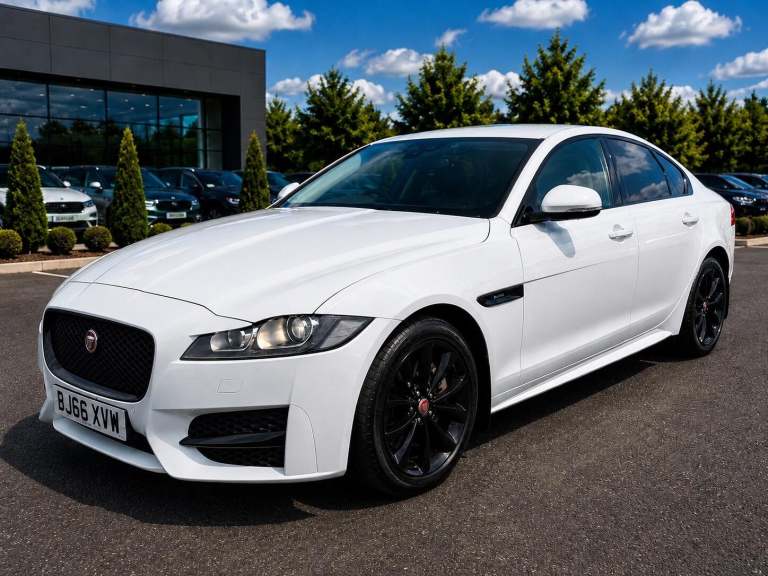 2016 Jaguar XF 2.0d R-Sport Auto Euro 6 (s/s) 4dr SALOON Diesel Automatic