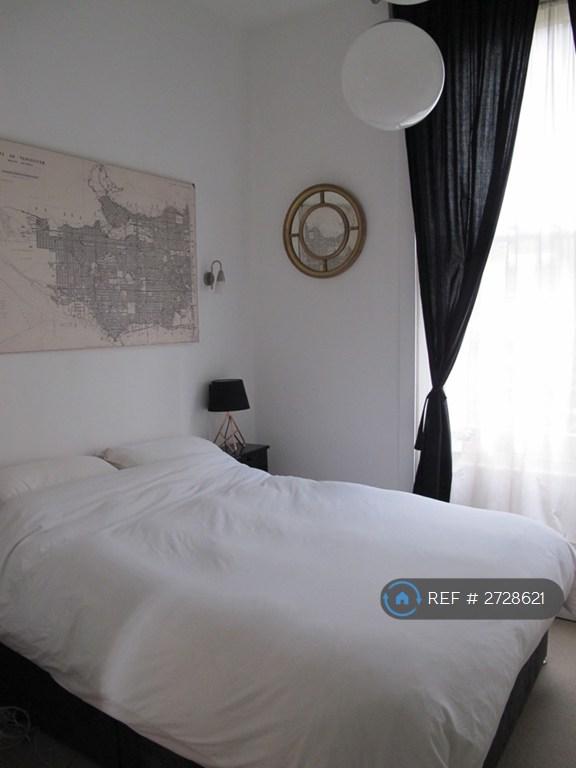 1 bedroom flat in Charleville Road, London, W14 (1 bed) (#2728621)