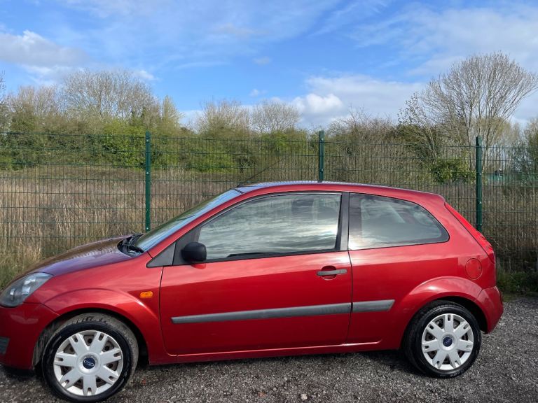 FORD FIESTA 1.2 STYLE 08 REG RED 3 DOOR MOT JULY 2ND 2026 LOW INSURANCE 48+MPG