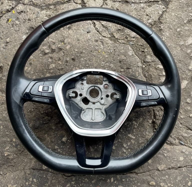 VW Golf MK7/7.5 Steering Wheel.