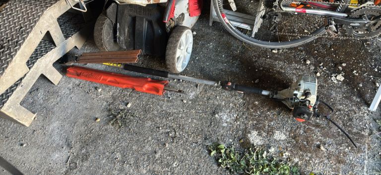 Echo long reach hedge trimmer