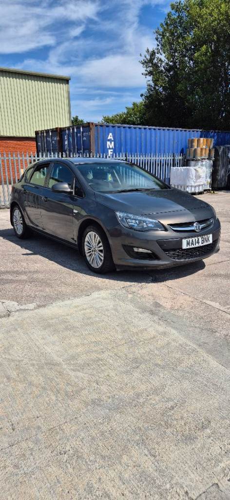 Vauxhall, ASTRA, Hatchback, 2014, Manual, 1686 (cc), 5 doors