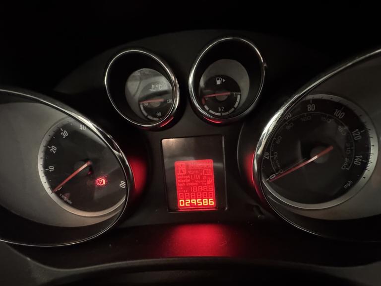 VAUXHALL MERIVA 1.4 i Tech Line 2014