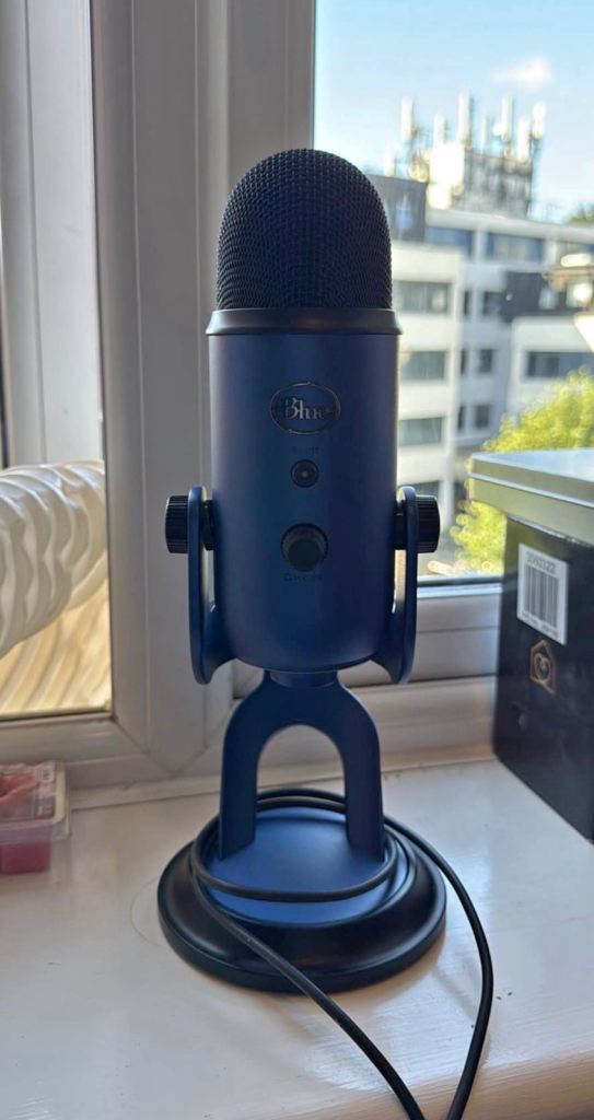 Blue yeti microphone 