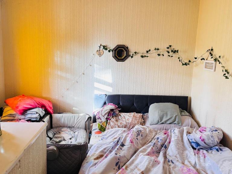 Single Room For Rent