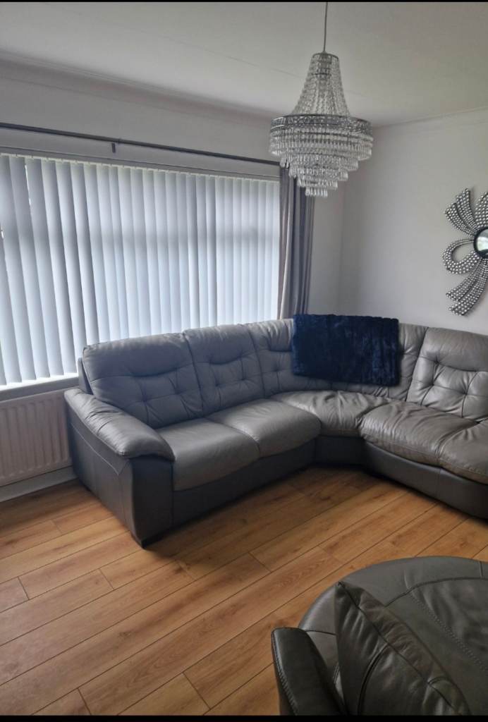 Grey Real Leather Corner sofa & 2 x person cuddle chair