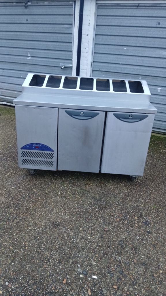 Commercial pizza fridge cafe shop restaurant takeaway pizza prep fridge 