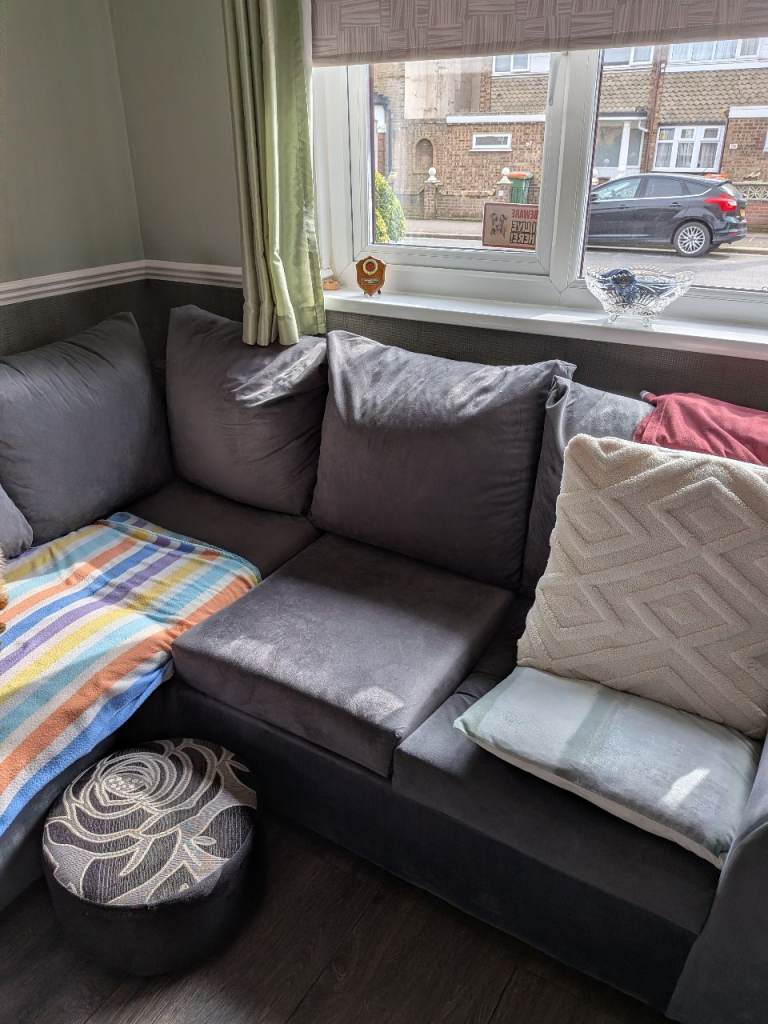 5 seats corner sofa 
