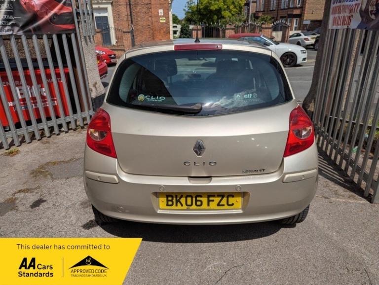 2006 Renault Clio INITIALE 16V HATCHBACK Petrol Automatic