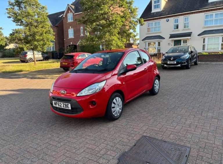 Ford, KA, Hatchback, 2012, Manual, 1242 (cc), 3 doors