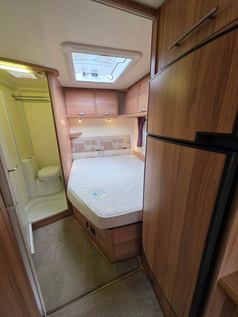 2011 bailey unicorn almeria fixed bed mover all season awning alde wet central heating