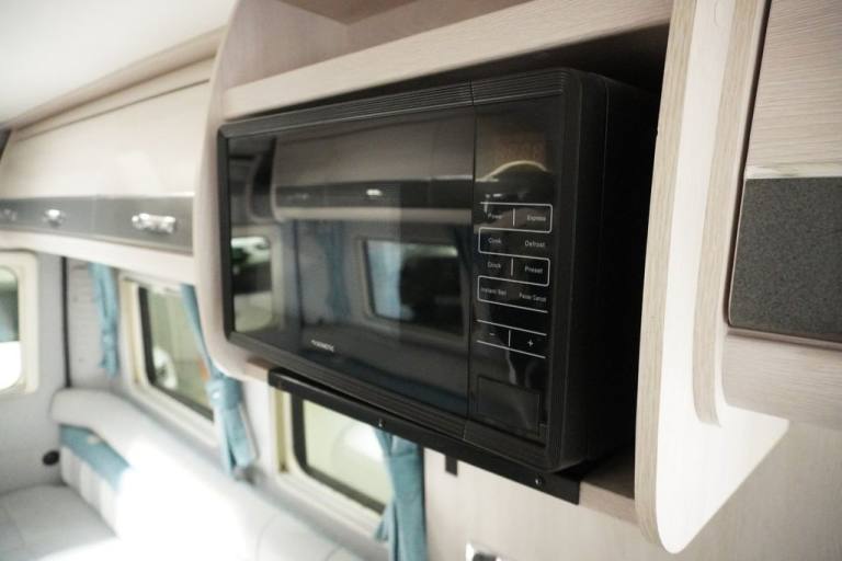 2021 Fiat AUTO-SLEEPERS WARWICK XL 2.3 MultiJetII 35 Maxi Panel Van 5dr Diesel Manual LX H2 Euro ...