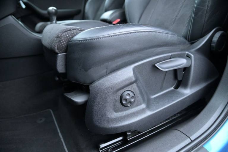 2015 Audi Q3 2.0 TDI S line Plus SUV 5dr Diesel Manual quattro Euro 6 (s/s) (184 ps) ESTATE Diese...