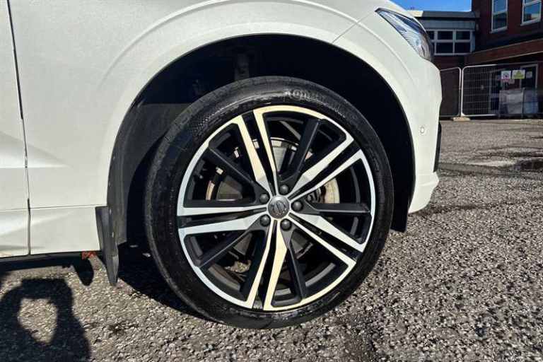 2020 Volvo XC60 2.0 T8 [390] Hybrid R DESIGN Pro 5dr AWD G tronic ESTATE PETROL/ELECTRIC Automatic