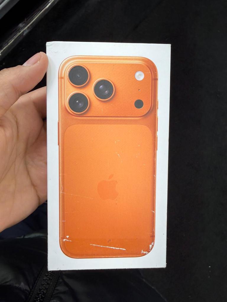 iPhone 17 Pro Max BRAND NEW BOX ONE YEAR OFFICIAL WARRANTY 