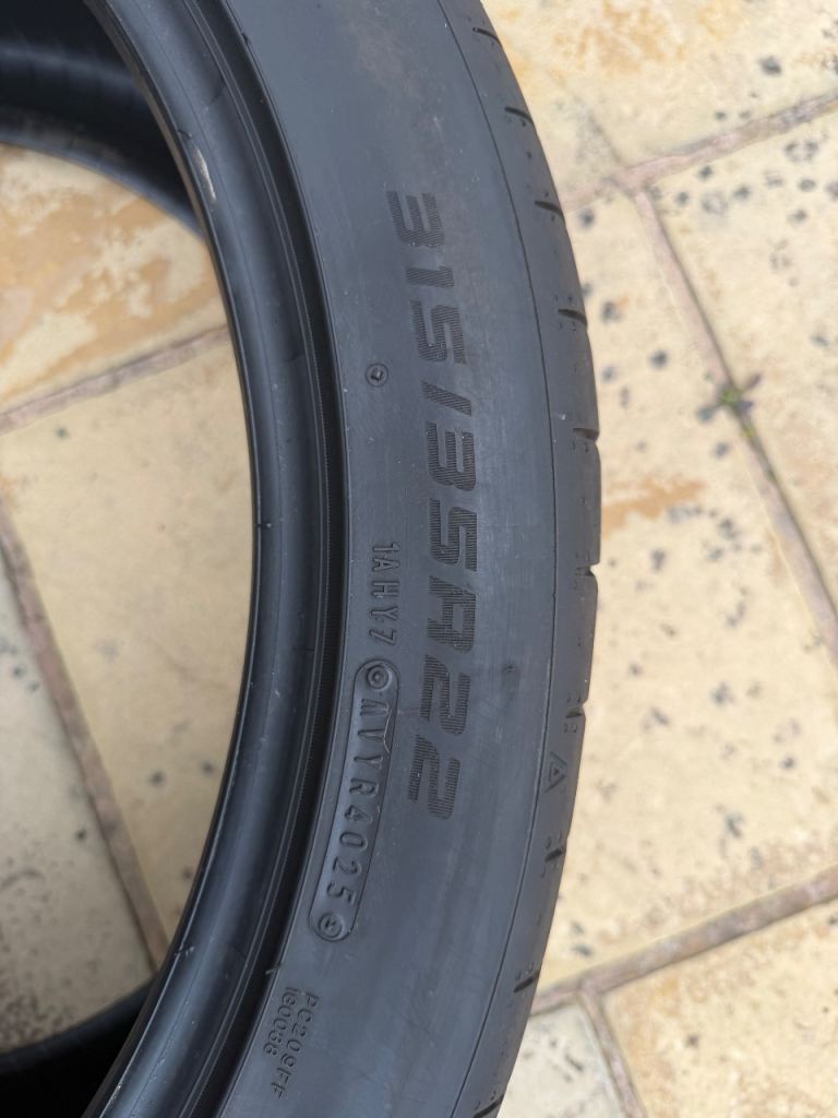 4 x Almost new Falken Azenis FK250 tyres