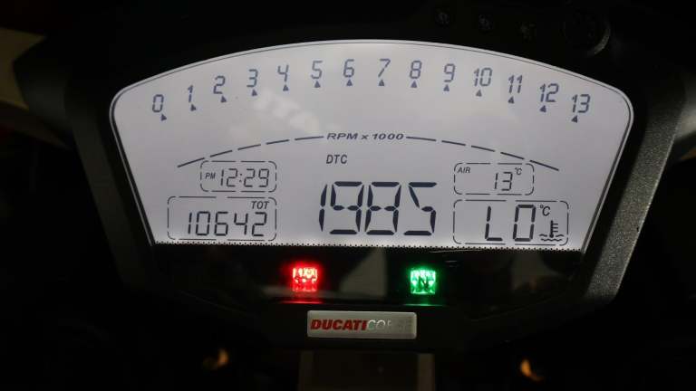 DUCATI 1198 S CORSE - 2010 - 11000 MILES