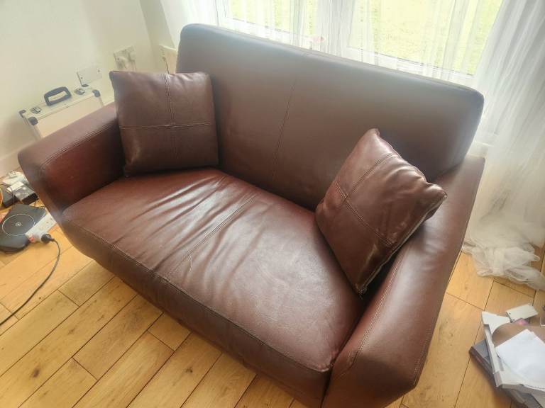 Brown Leather 2 Seater Sofa – Very Comfortable – Good Condition