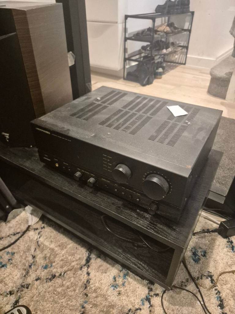 Marantz PM-62 Integrated Stereo Amplifier without Speakers