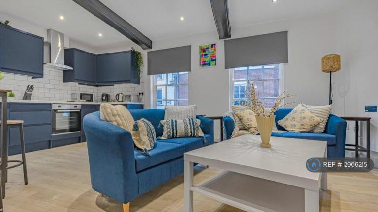 3 bedroom flat in Sadler Gate, Derby, DE1 (3 bed) (#2966215)