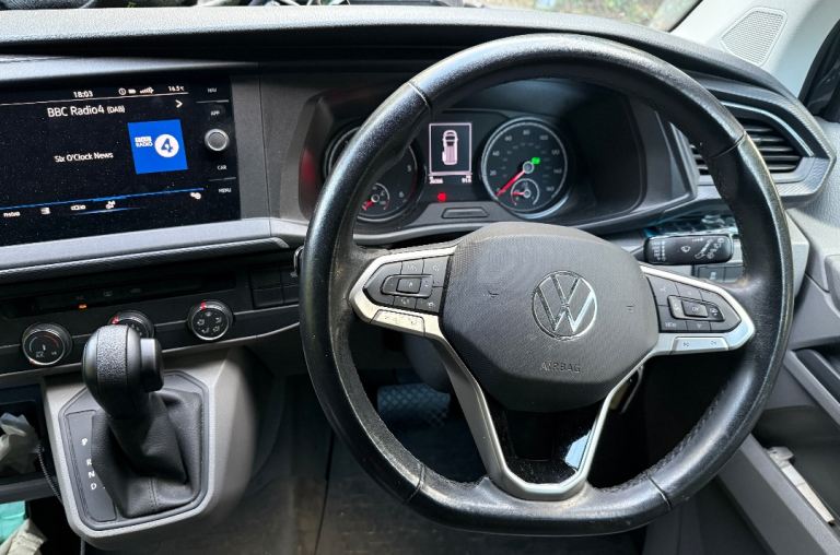 2022 Volkswagen VW Transporter T6.1 Kombi Highline TDI LWB DSG 150 T32 Black 28K NO VAT