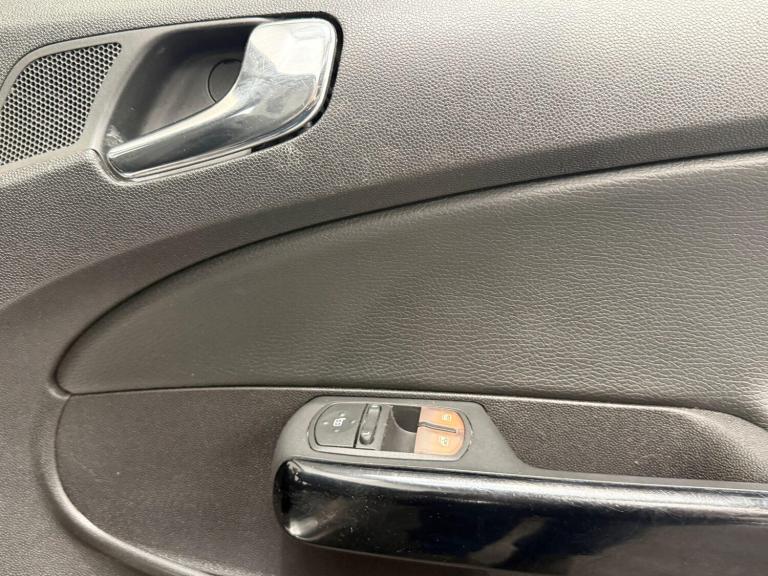 2013 Vauxhall Corsa 1.4 16V SE Auto Euro 5 5dr HATCHBACK Petrol Automatic