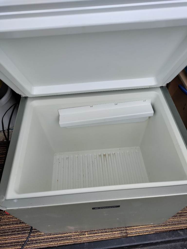 Dometic 3 way camping fridge