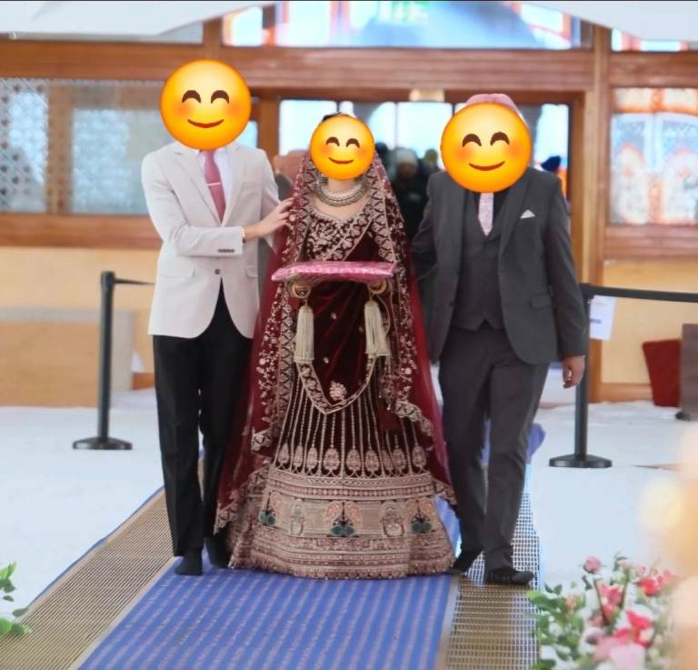 Punjabi Wedding Bride Lehenga - FULL Luxury indian bridal outfit with Chunni & accessories 🔥