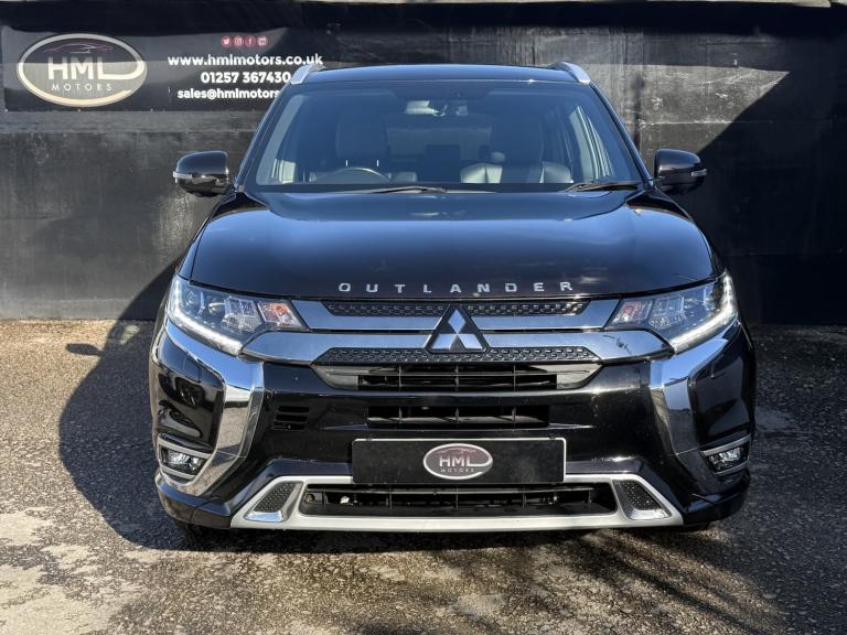 MITSUBISHI OUTLANDER 2.4 h TwinMotor 13.8kWh 4h 2018