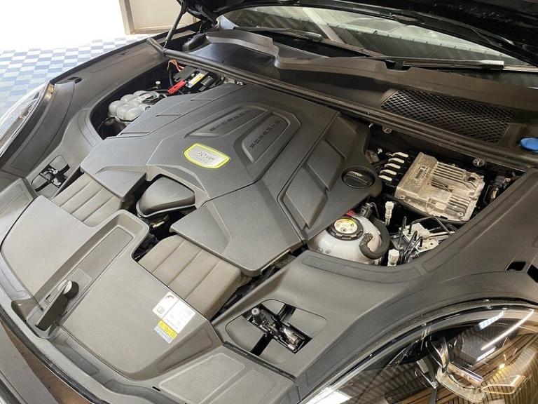 2022 Porsche Cayenne V6 E-Hybrid SUV HYBRID Automatic