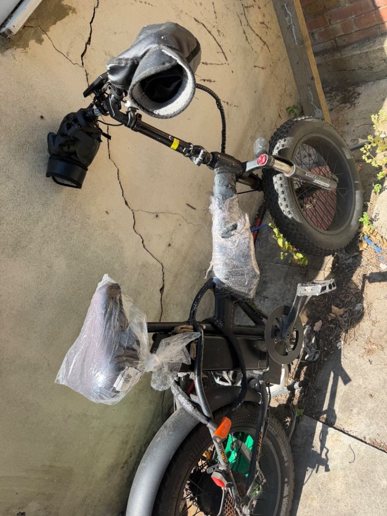 Folding E bike 