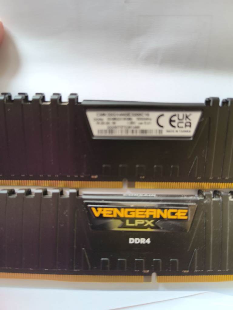 Corsair lpx 3200 cl 16 32gb 16x2