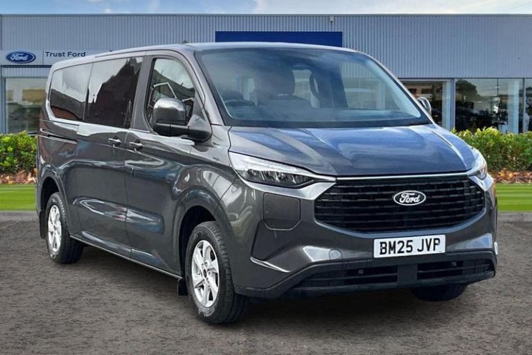 2025 Ford Tourneo Custom TOURNEO CUSTOM Automatic Minibus Petrol Parallel PHEV Automatic